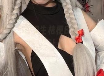 白栎Shirly的桐生桔梗B合集，哎呀，这才更新了几张就让人心痒痒的吧！