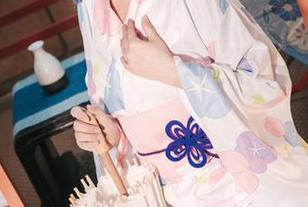 图片锁定神沢永莉的魅魔利兹，夸张的妆容，有那么一丢丢的意思。