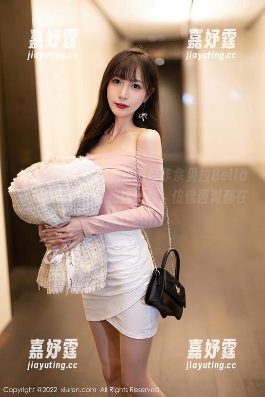 秀人网 - 是的，免费图包非佘贝拉Bella莫属！杭州旅拍的这一刻，仿佛西湖都在为她打Call？