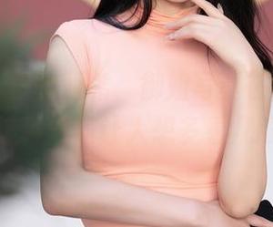 秀人网 – 白兔西希，御姐写真在线，果然，这种气质让人想多看几眼。