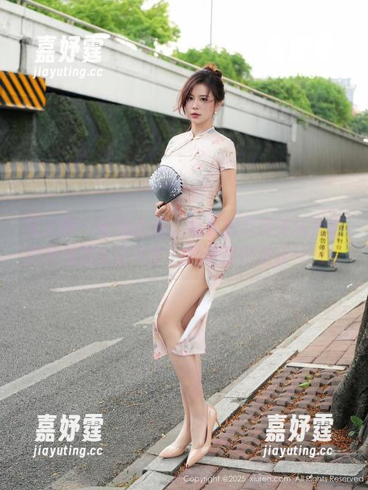 秀人网 - 长腿合集：看看赵万灵如何用腿把我迷得七荤八素，我现在也想长一对！