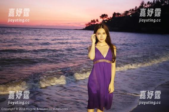 美媛馆 - 唐琪儿il的白衬衫：图库里最新的“白色诱惑”！