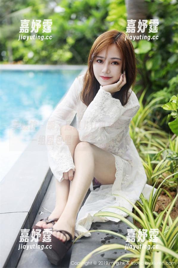 美媛馆 - 啊，唐琪儿il和友的双人私拍，一组图包里藏着多少小秘密呢？
