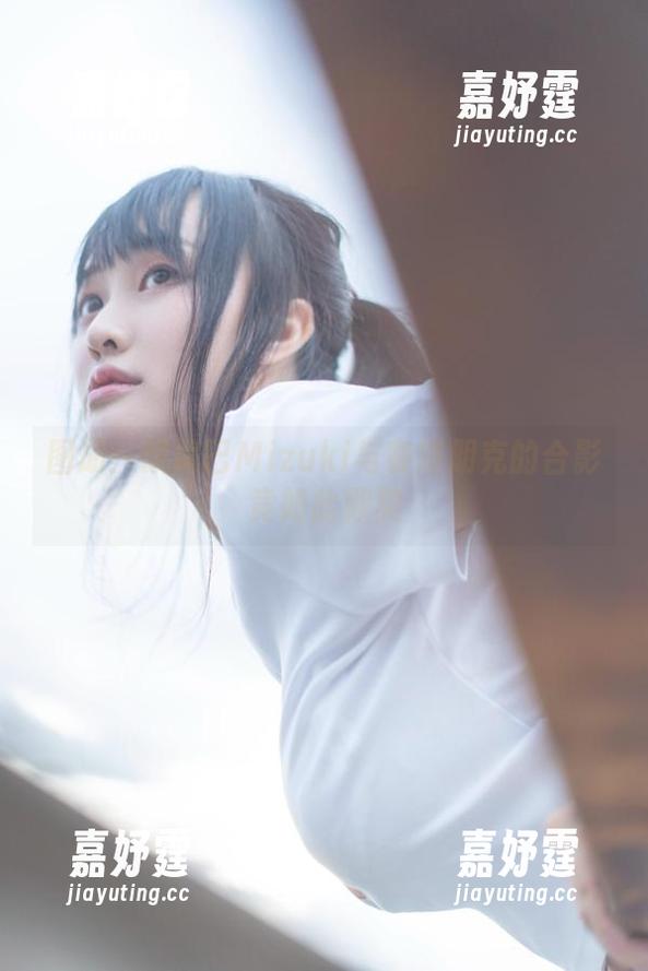 图册：脱尾巴Mizuki与赛博朋克的合影竟如此默契