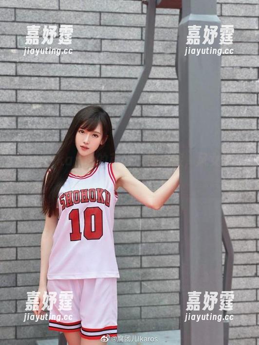 腐团儿Ikaros的英雄联盟之旅，风女图集新鲜出炉！