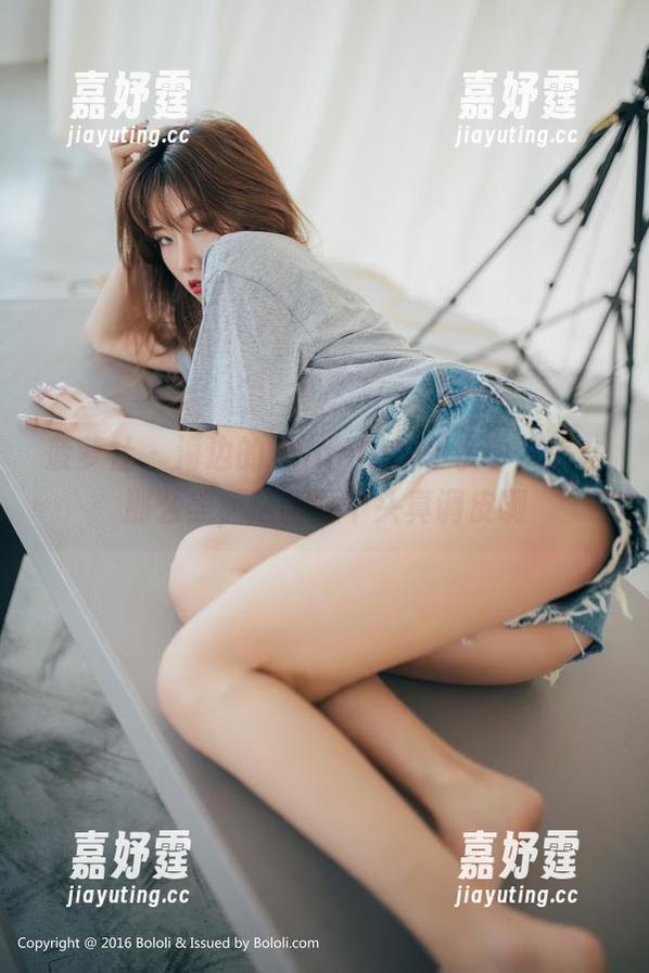 菠萝社 - 海边的AngelaLee李玲，怎么那么美，这画面个头真调皮啊