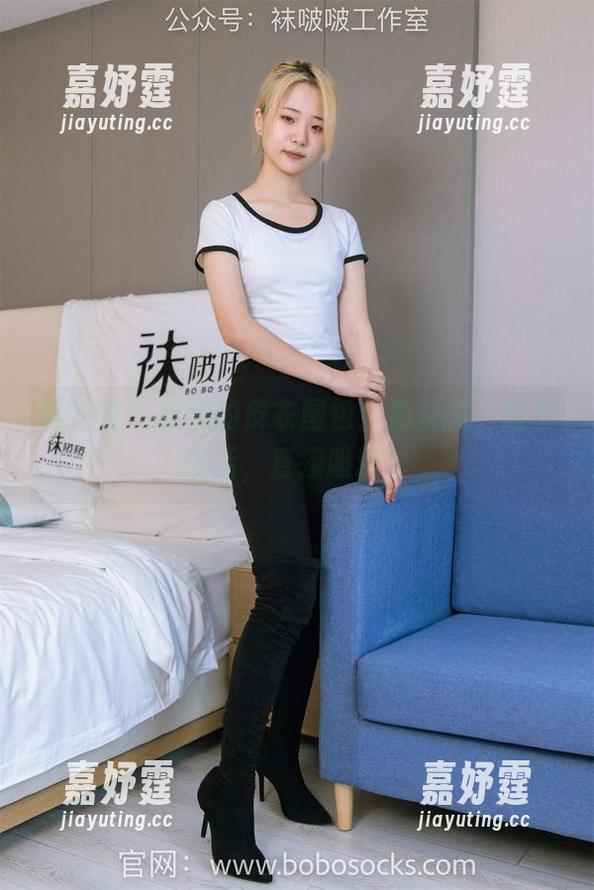 袜啵啵 - 稚予的皮衣图包：免费的，咱不说话，直接吸粉！
