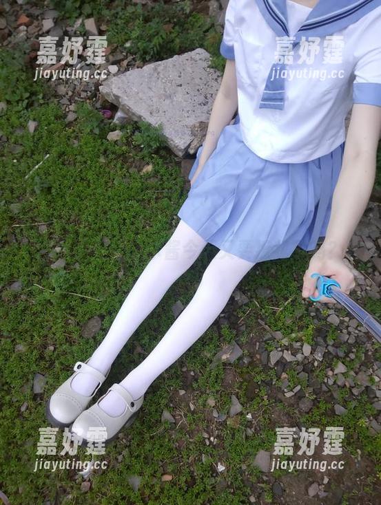 白丝写真：西尔酱今天又要撩我了吗？