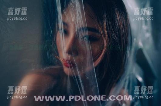 轰趴猫 - 这组图片合集里，Ellie艾栗栗的御姐形象让人无可救药地心动。