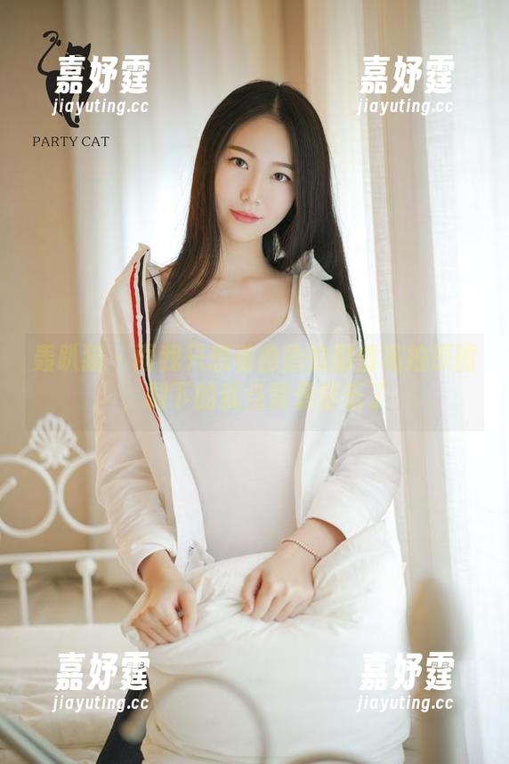 轰趴猫 - 而我只想看曲曲的剧情私拍原图，剩下的就当背景音乐了