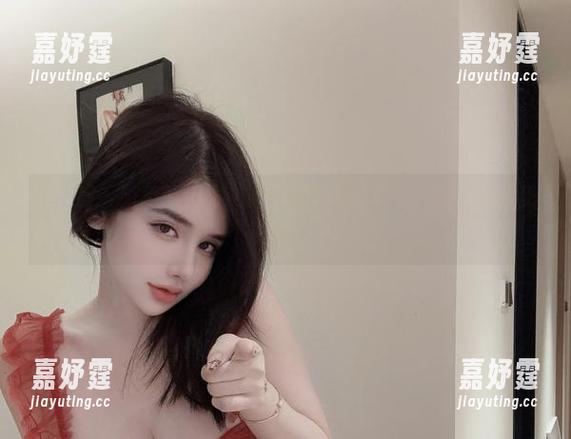 微密圈 - 阿色的新作：鎏金镂空蕾丝写真，眼睛都要犯花痴了…
