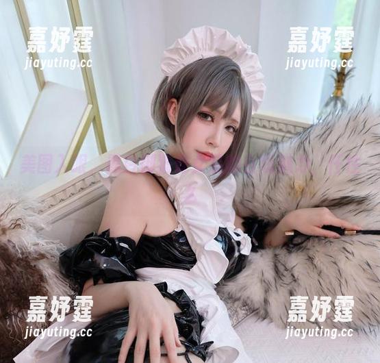 美图入眼，黑白御猫修女装的在线魅力，任性么